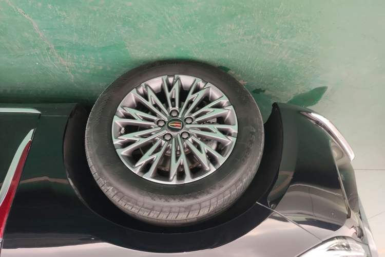 Used Hongqi H5 2024 2.0T Automatic Smart Connect Flagship Edition Exterior 4