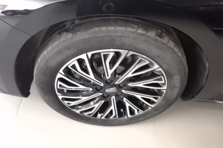 Used Hongqi H5 2024 2.0T Automatic Smart Connect Flagship Edition Exterior 4
