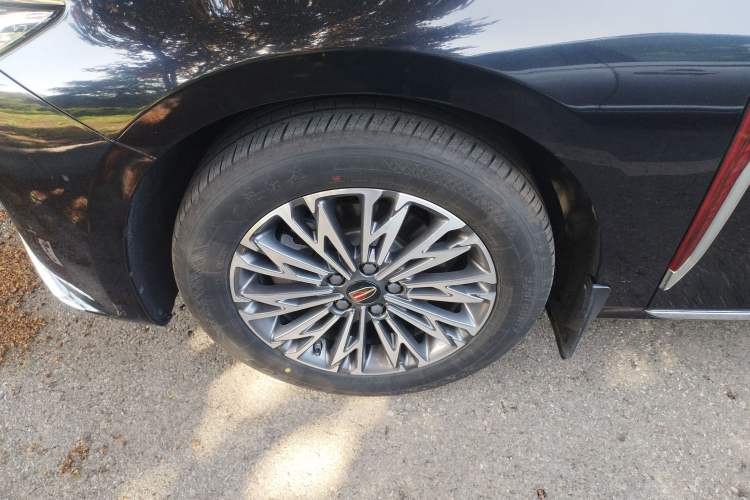 Used Hongqi H5 2024 1.5T DCT Smart Connect Flagship Edition Exterior 4