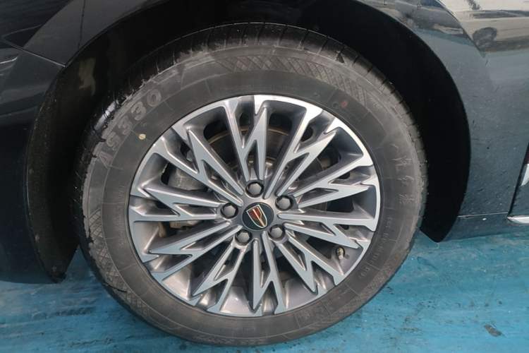 Used Hongqi H5 2024 1.5T DCT Smart Connect Flagship Edition Exterior 4