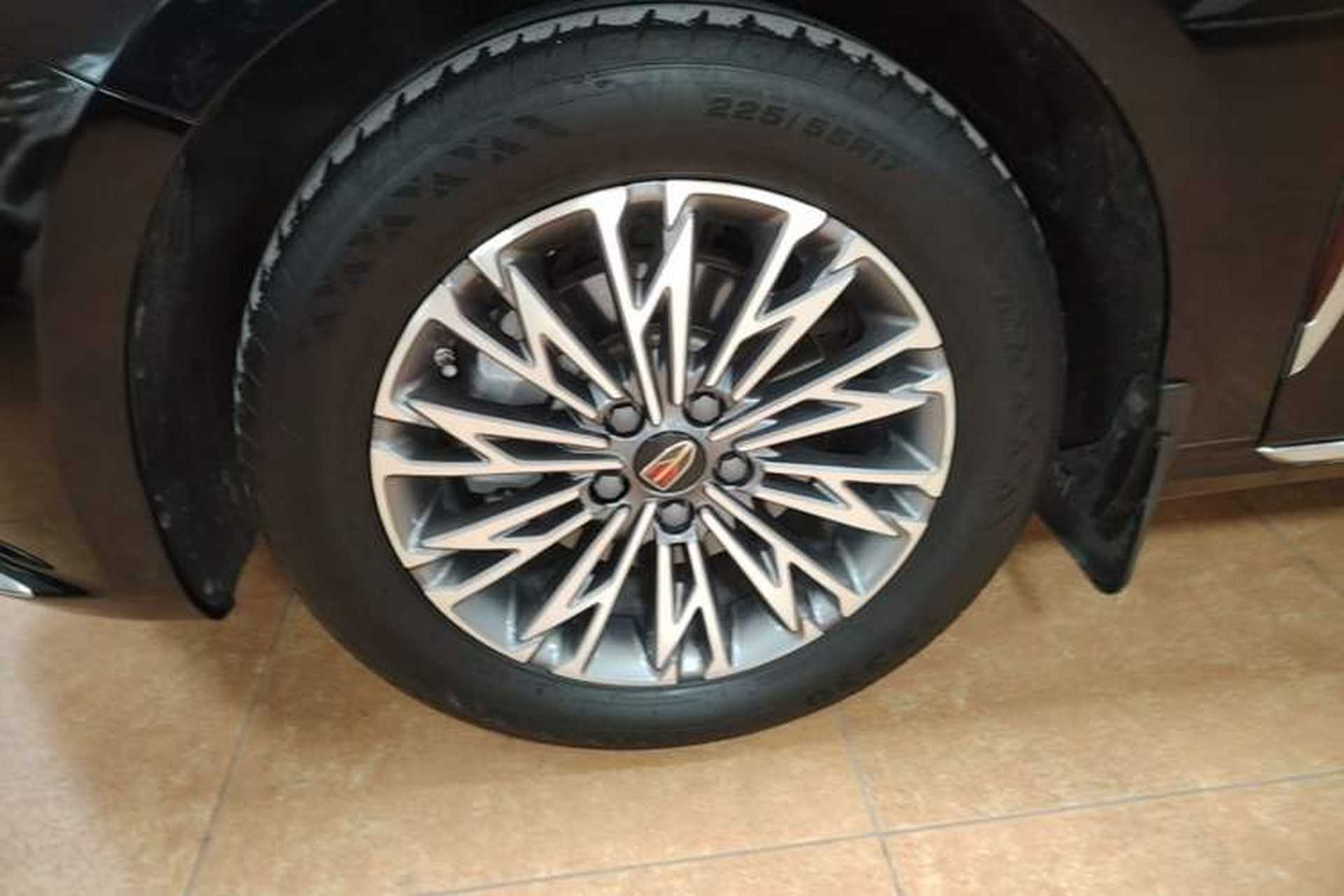 Used Hongqi H5 2024 2.0T Automatic Smart Connect Flagship Edition Exterior 4