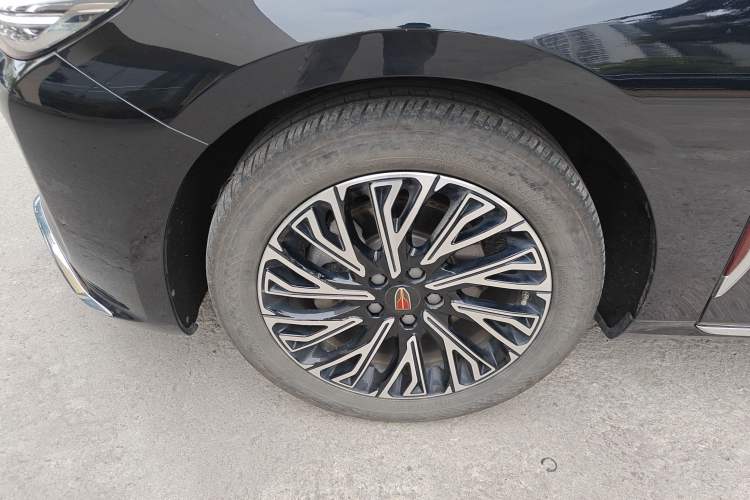 Used Hongqi H5 2024 2.0T Automatic Smart Connect Flagship Edition Exterior 4