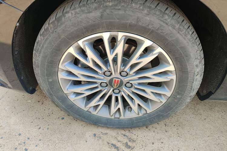 Used Hongqi H5 2024 1.5T DCT Smart Connect Flagship Edition Exterior 4