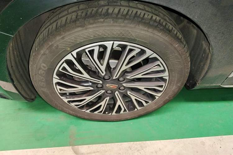 Used Hongqi H5 2024 2.0T Automatic Smart Connect Flagship Edition Exterior 4