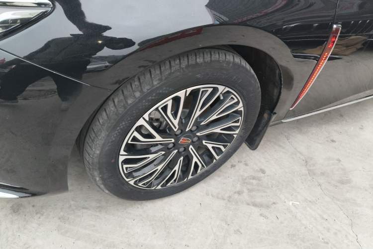 Used Hongqi H5 2024 2.0T Automatic Smart Connect Flagship Edition Exterior 4