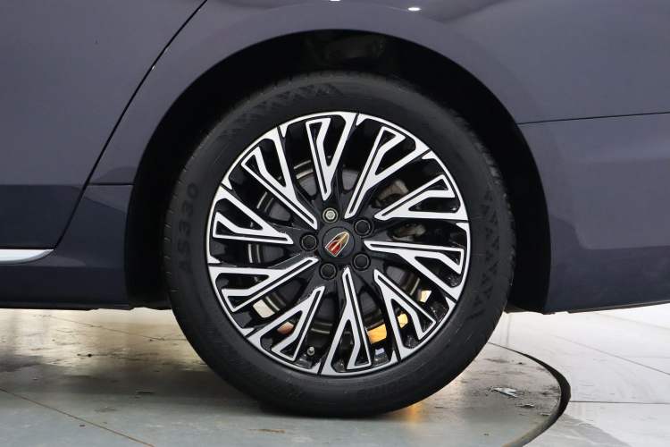 Used Hongqi H5 2024 2.0T Automatic Smart Connect Flagship Edition Exterior 5