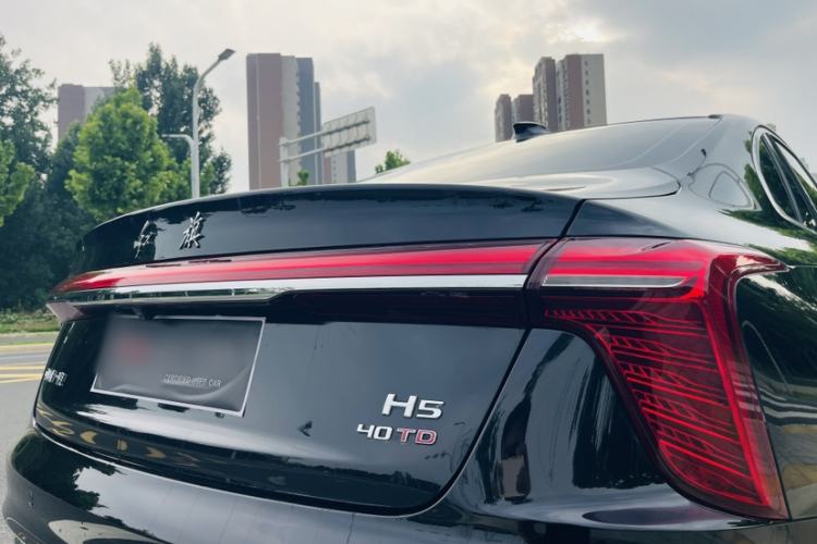 Used Hongqi H5 2024 2.0T Automatic Smart Connect Flagship Edition Exterior 5