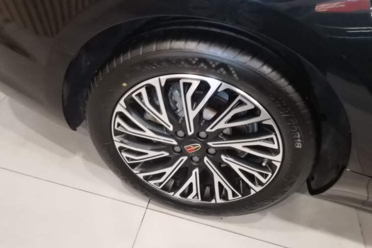 Used Hongqi H5 2024 2.0T Automatic Smart Connect Flagship Edition Exterior 5