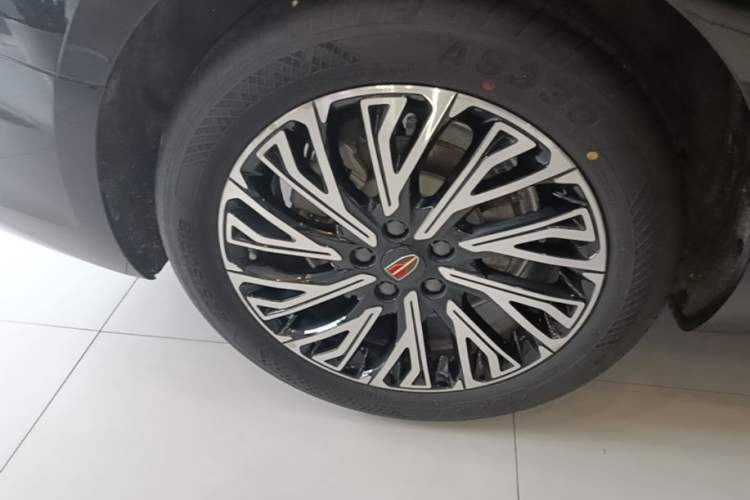 Used Hongqi H5 2024 2.0T Automatic Smart Connect Flagship Edition Exterior 5