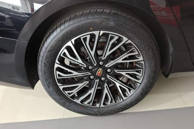 Used Hongqi H5 2024 2.0T Automatic Smart Connect Flagship Edition Exterior 5