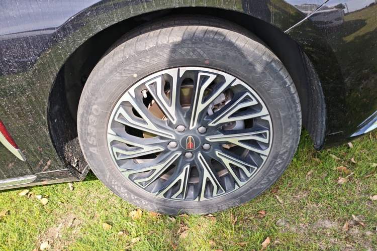 Used Hongqi H5 2024 2.0T Automatic Smart Connect Flagship Edition Exterior 7