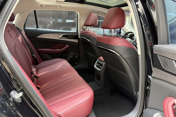 Used Hongqi H5 2024 1.5T DCT Smart Connect Flagship Edition Exterior 8