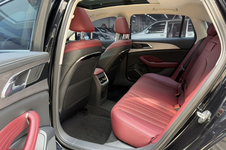 Used Hongqi H5 2024 1.5T DCT Smart Connect Flagship Edition Exterior 9