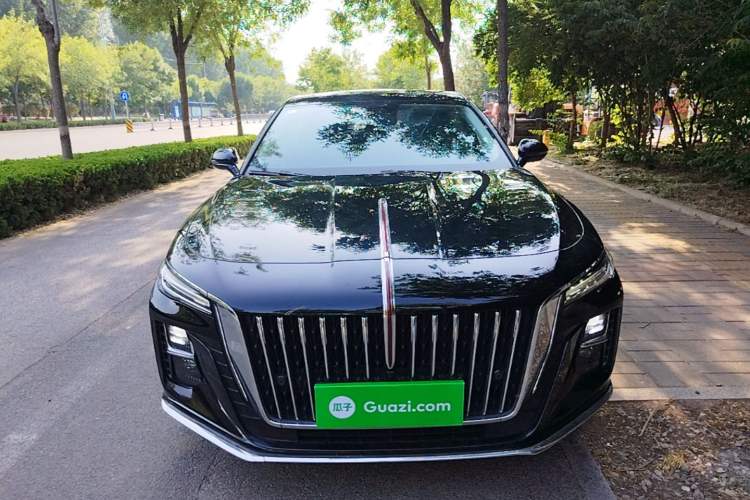 Used Hongqi H5 2024 1.5T DCT Smart Connect Flagship Edition Front
