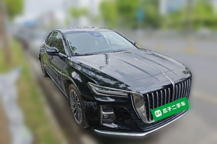 Used Hongqi H5 2024 2.0T Automatic Smart Connect Flagship Edition Front Right 45 Deg