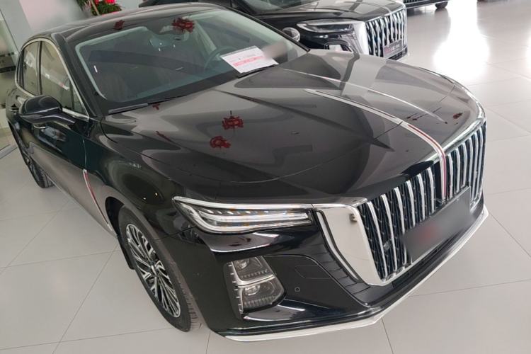 Used Hongqi H5 2024 2.0T Automatic Smart Connect Flagship Edition Front Right 45 Deg