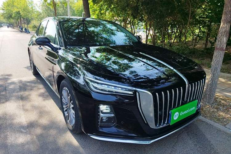 Used Hongqi H5 2024 1.5T DCT Smart Connect Flagship Edition Front Right 45 Deg