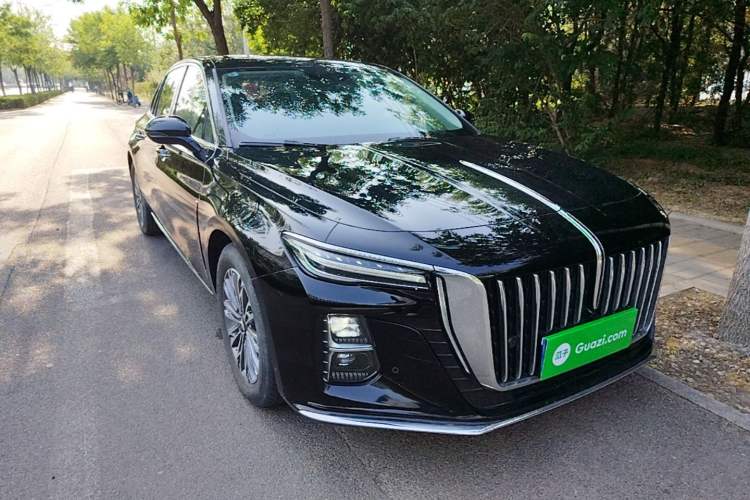 Used Hongqi H5 2024 1.5T DCT Smart Connect Flagship Edition Front Right 45 Deg