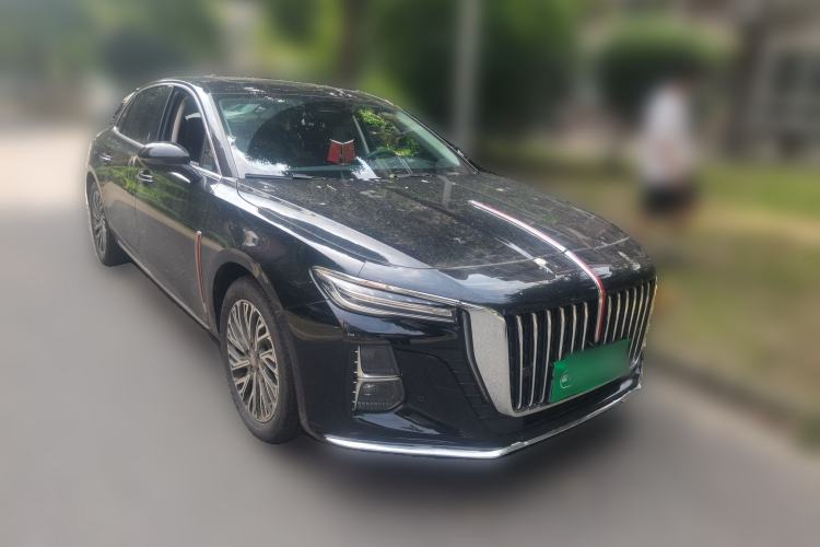 Used Hongqi H5 2024 2.0T Automatic Smart Connect Flagship Edition Front Right 45 Deg