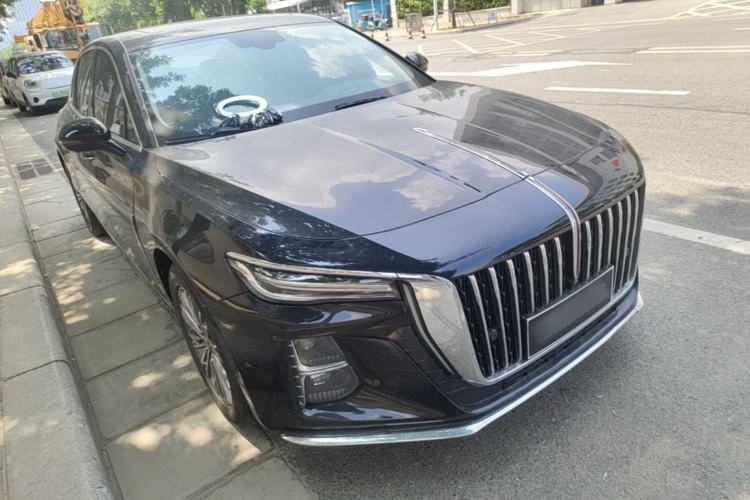Used Hongqi H5 2024 1.5T DCT Smart Connect Flagship Edition Front Right 45 Deg