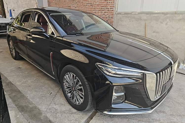 Used Hongqi H5 2024 1.5T DCT Smart Connect Flagship Edition Front Right 45 Deg