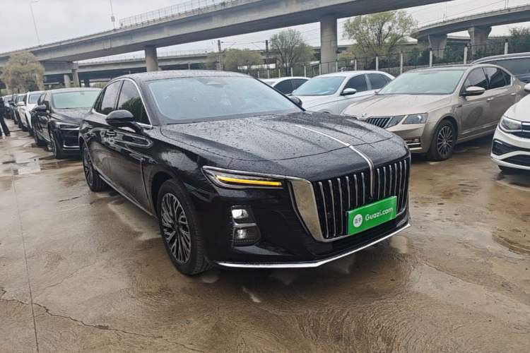 Used Hongqi H5 2024 1.5T HEV Smart Connect Flagship Edition Front Right 45 Deg