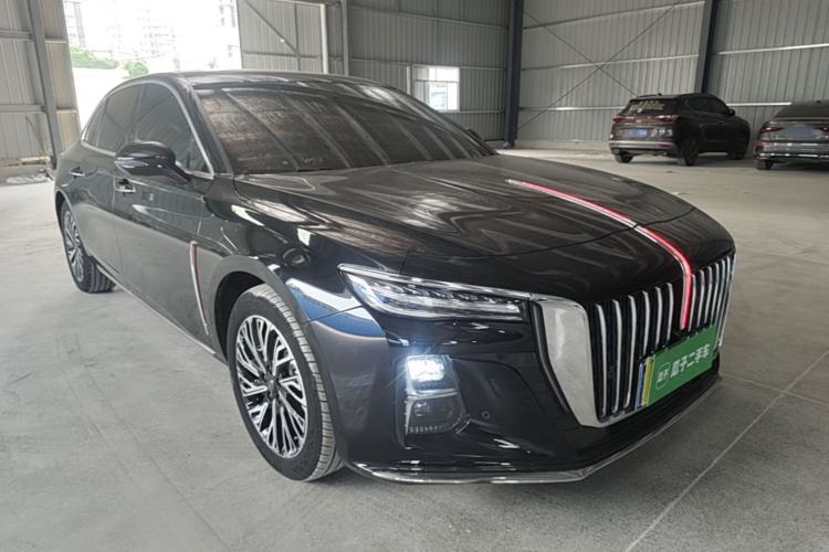 Used Hongqi H5 2024 2.0T Automatic Smart Connect Flagship Edition Front Right 45 Deg