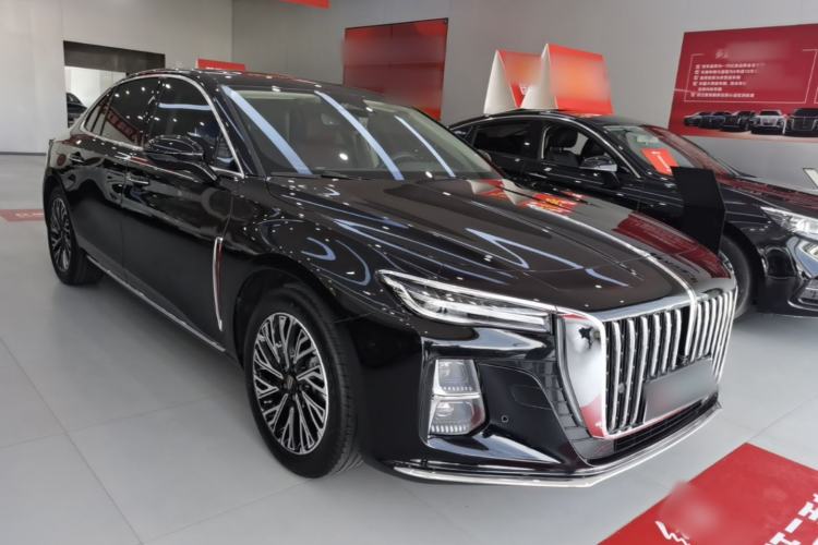 Used Hongqi H5 2024 2.0T Automatic Smart Connect Flagship Edition Front Right 45 Deg