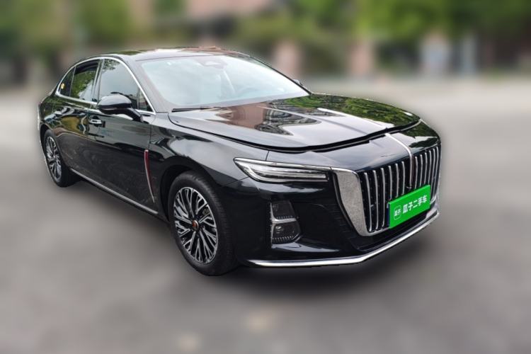 Used Hongqi H5 2024 2.0T Automatic Smart Connect Flagship Edition Front Right 45 Deg