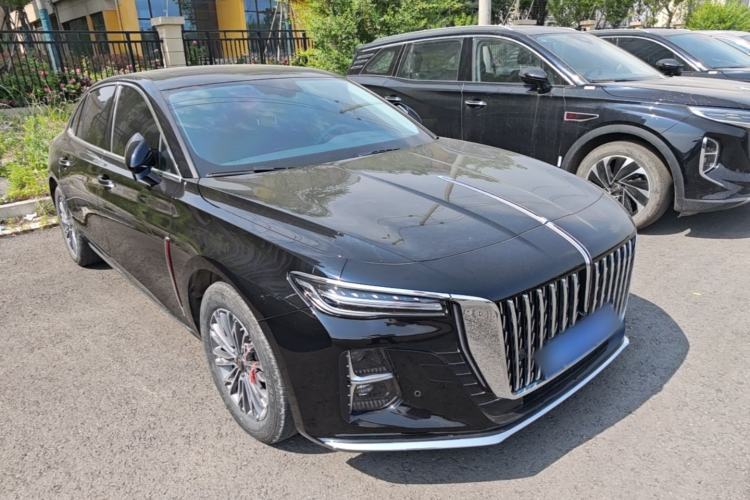 Used Hongqi H5 2024 1.5T DCT Smart Connect Flagship Edition Front Right 45 Deg