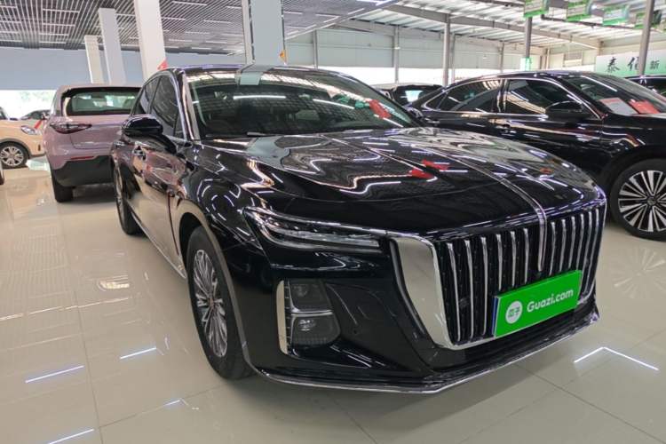 Used Hongqi H5 2024 1.5T DCT Smart Connect Flagship Edition Front Right 45 Deg