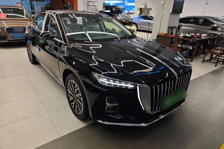 Used Hongqi H5 2024 2.0T Automatic Smart Connect Flagship Edition Front Right 45 Deg