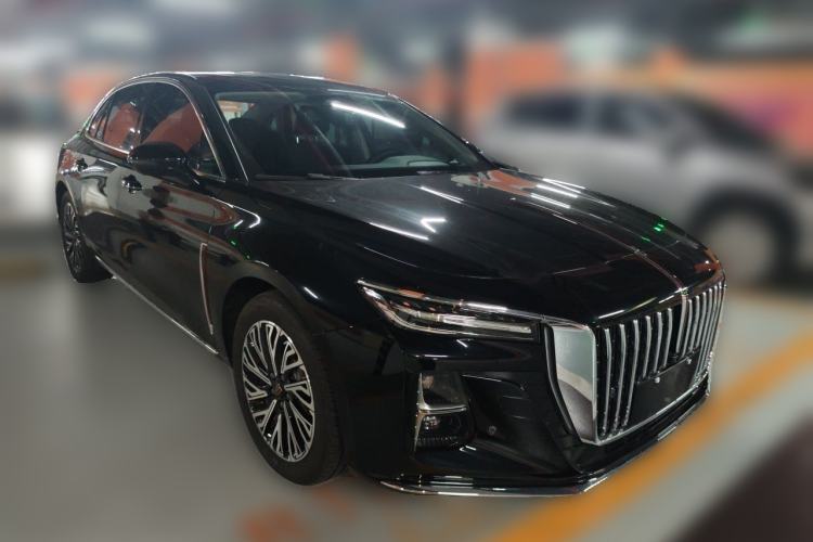 Used Hongqi H5 2024 2.0T Automatic Smart Connect Flagship Edition Front Right 45 Deg
