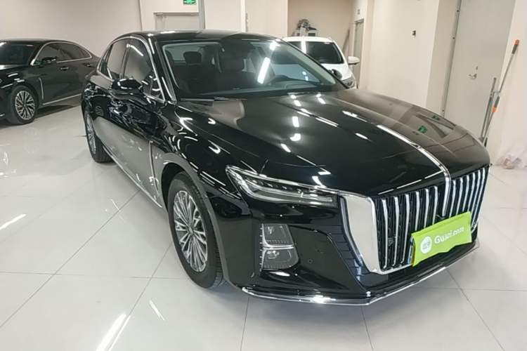 Used Hongqi H5 2024 1.5T DCT Smart Connect Flagship Edition Front Right 45 Deg