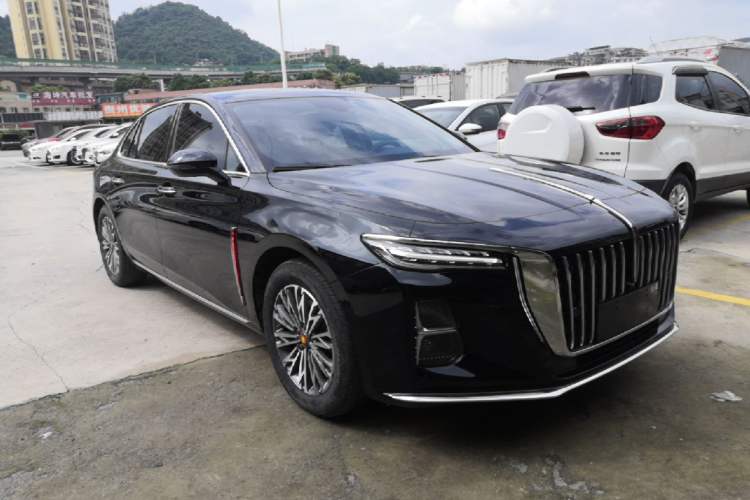 Used Hongqi H5 2024 2.0T Automatic Smart Connect Flagship Edition Front Right 45 Deg