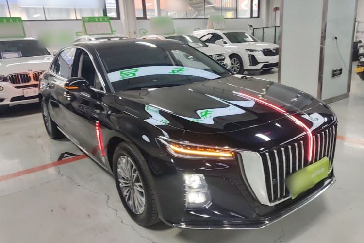 Used Hongqi H5 2024 2.0T Automatic Smart Connect Flagship Edition Front Right 45 Deg