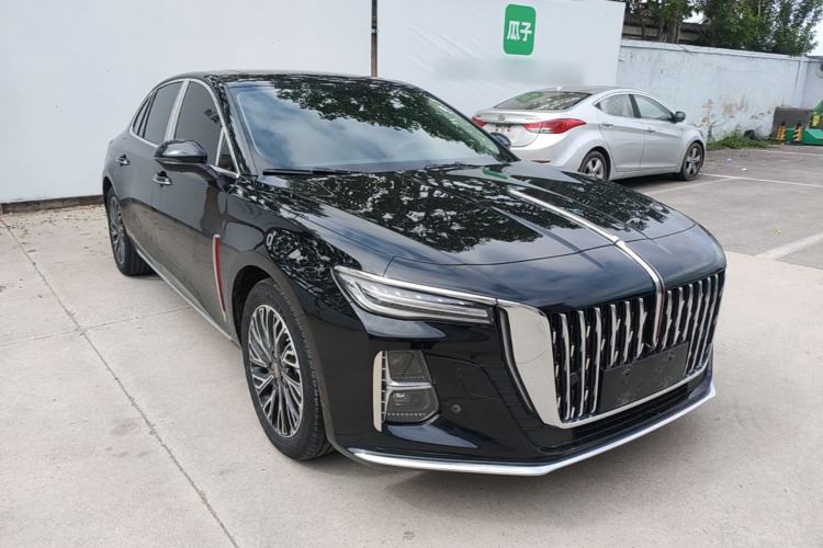 Used Hongqi H5 2024 2.0T Automatic Smart Connect Flagship Edition Front Right 45 Deg