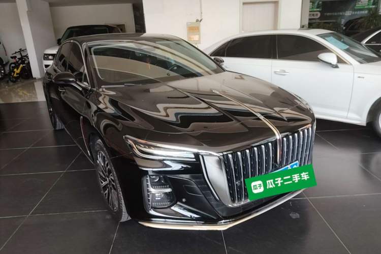 Used Hongqi H5 2024 2.0T Automatic Smart Connect Flagship Edition Front Right 45 Deg