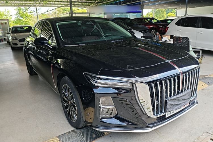 Used Hongqi H5 2024 2.0T Automatic Smart Connect Flagship Edition Front Right 45 Deg