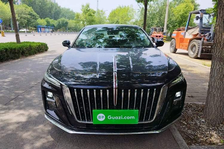 Used Hongqi H5 2024 1.5T DCT Smart Connect Flagship Edition Front