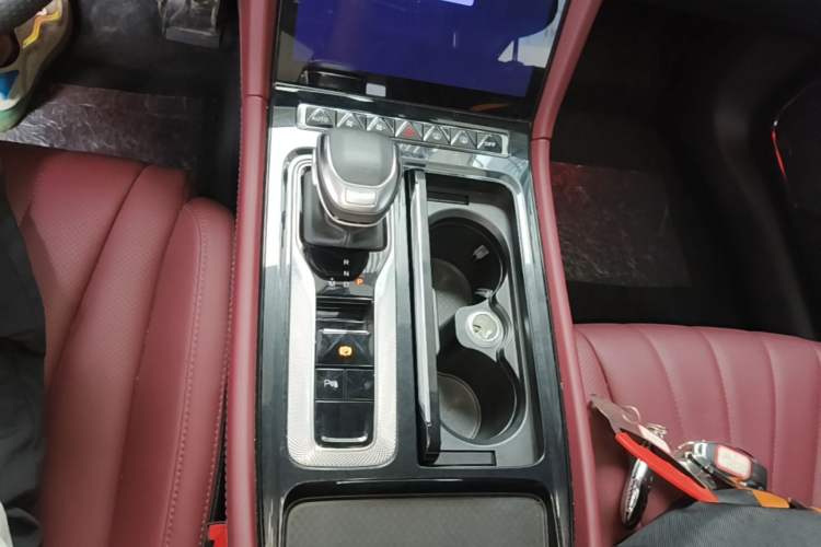 Used Hongqi H5 2024 1.5T DCT Smart Connect Flagship Edition Gear Lever