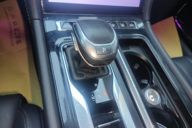 Used Hongqi H5 2024 1.5T DCT Smart Connect Flagship Edition Gear Lever