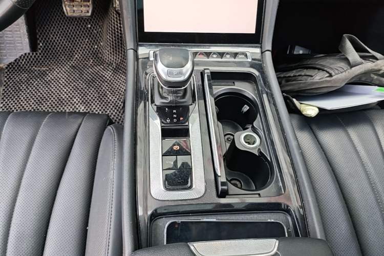 Used Hongqi H5 2024 1.5T DCT Smart Connect Flagship Edition Gear Lever