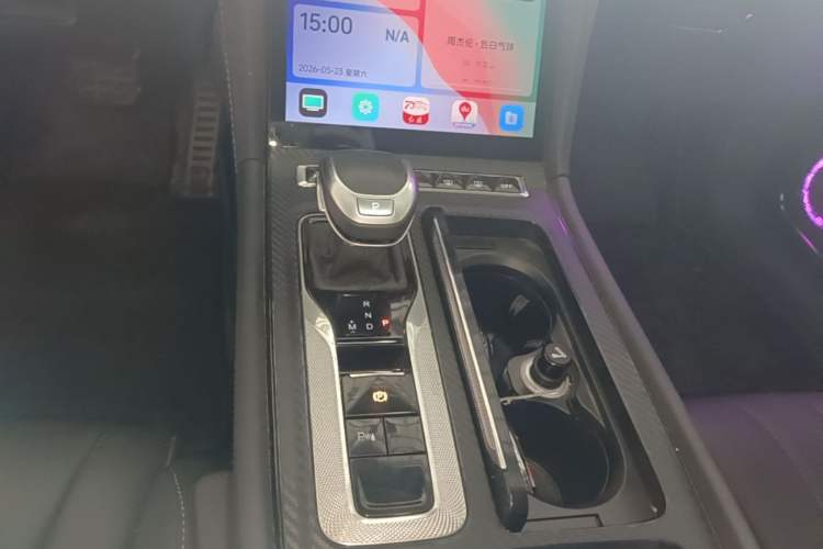 Used Hongqi H5 2024 1.5T DCT Smart Connect Flagship Edition Gear Lever