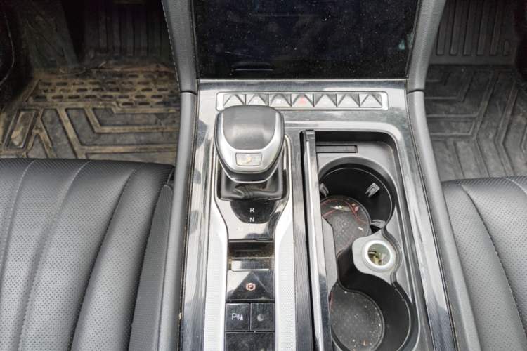 Used Hongqi H5 2024 1.5T DCT Smart Connect Flagship Edition Gear Lever