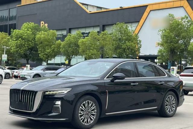 Używany Hongqi H5 2024 1.5T DCT Smart Connect Flagship Edition