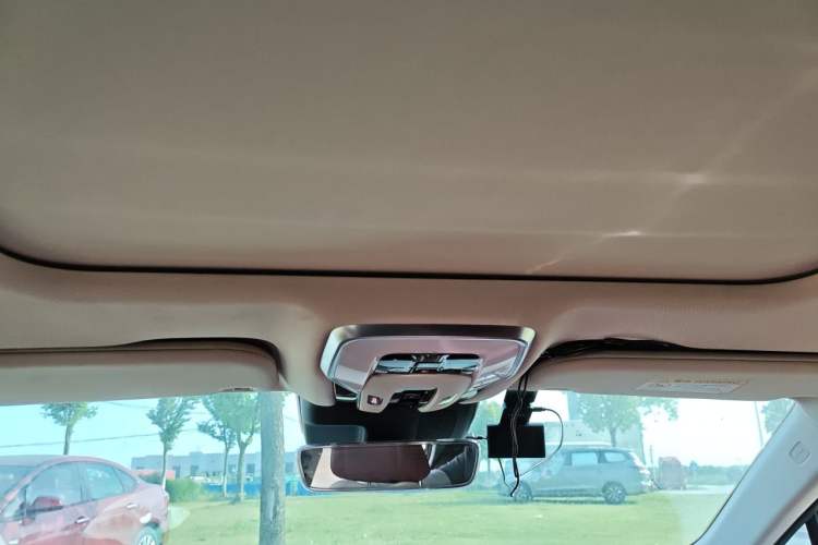 Used Hongqi H5 2024 2.0T Automatic Smart Connect Flagship Edition Headliner