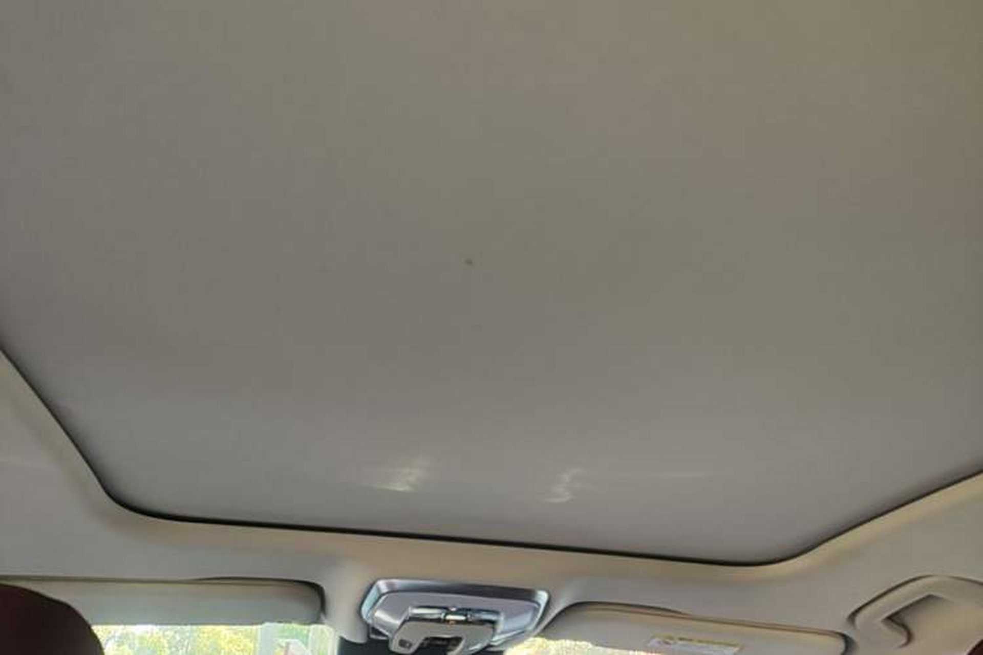 Used Hongqi H5 2024 2.0T Automatic Smart Connect Flagship Edition Headliner