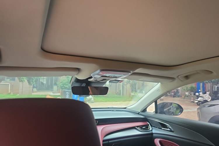 Used Hongqi H5 2024 2.0T Automatic Smart Connect Flagship Edition Headliner