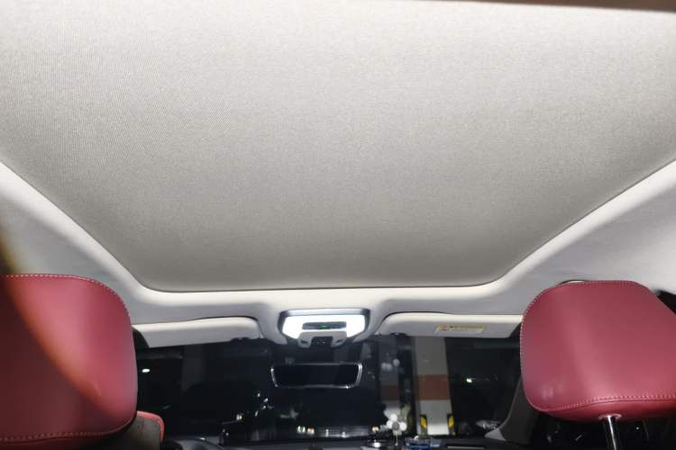 Used Hongqi H5 2024 2.0T Automatic Smart Connect Flagship Edition Headliner